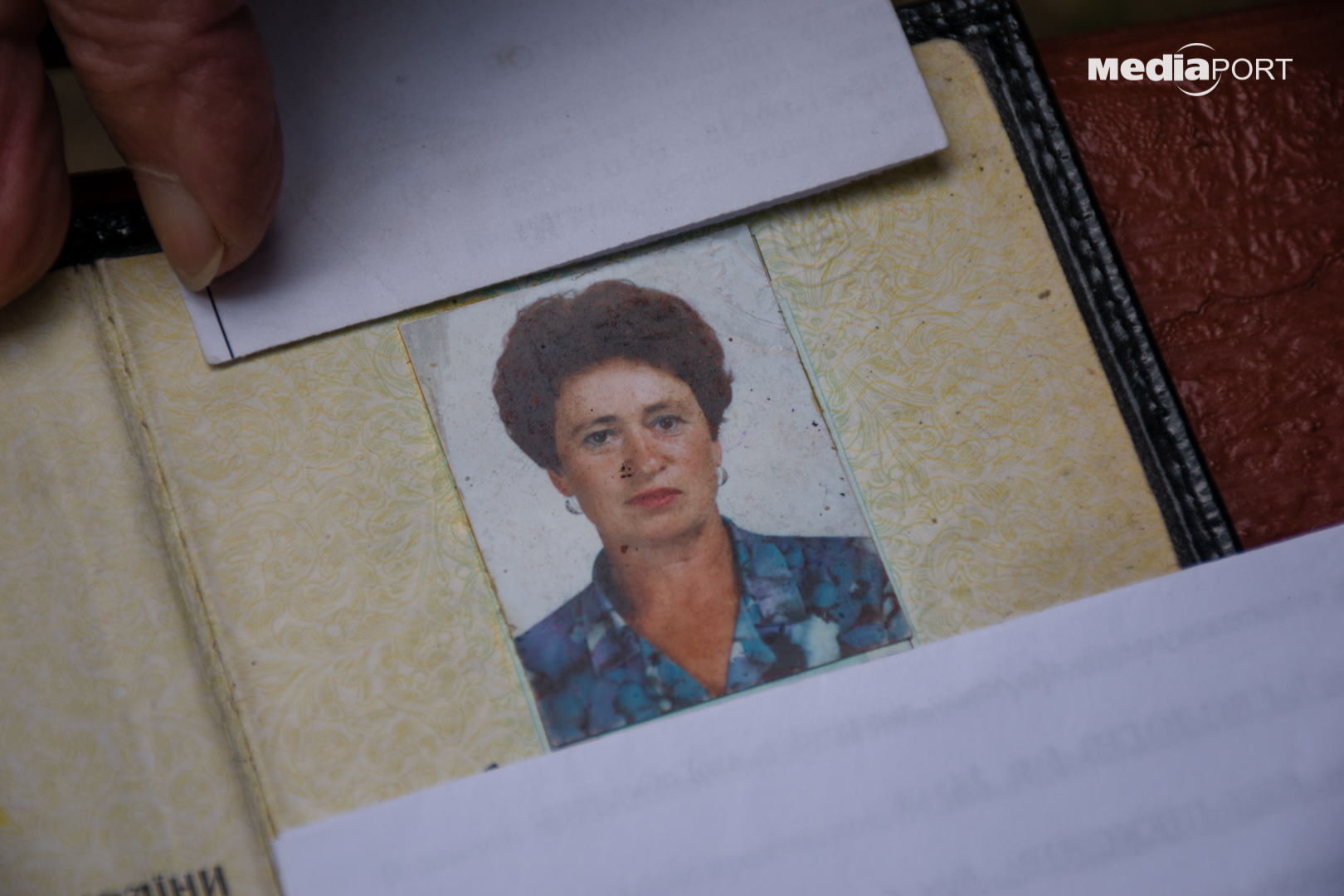 Фото Любові у паспорті — чи не єдина згадка про минулі роки
