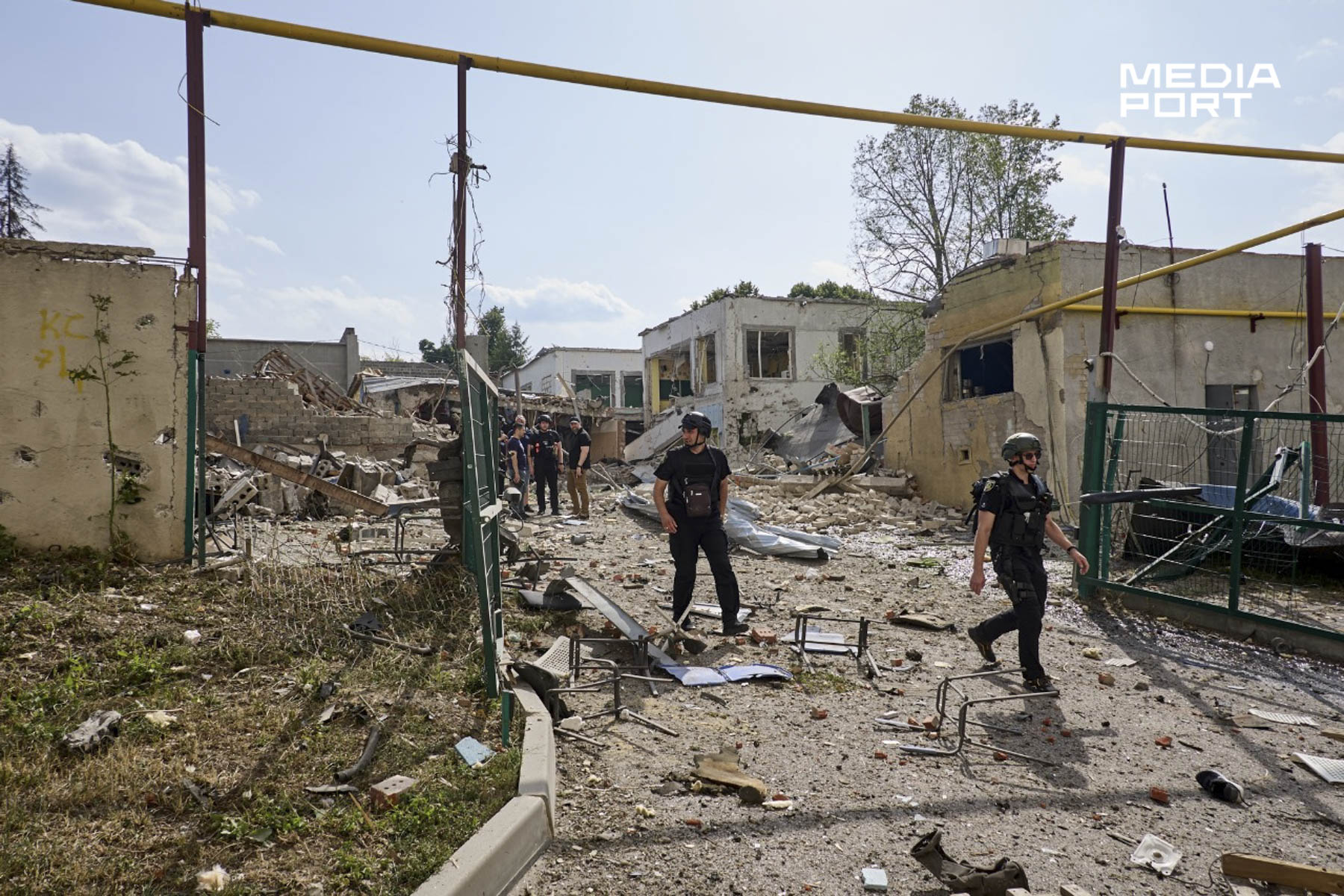 Школа Бойка після обстрілу 23 червня