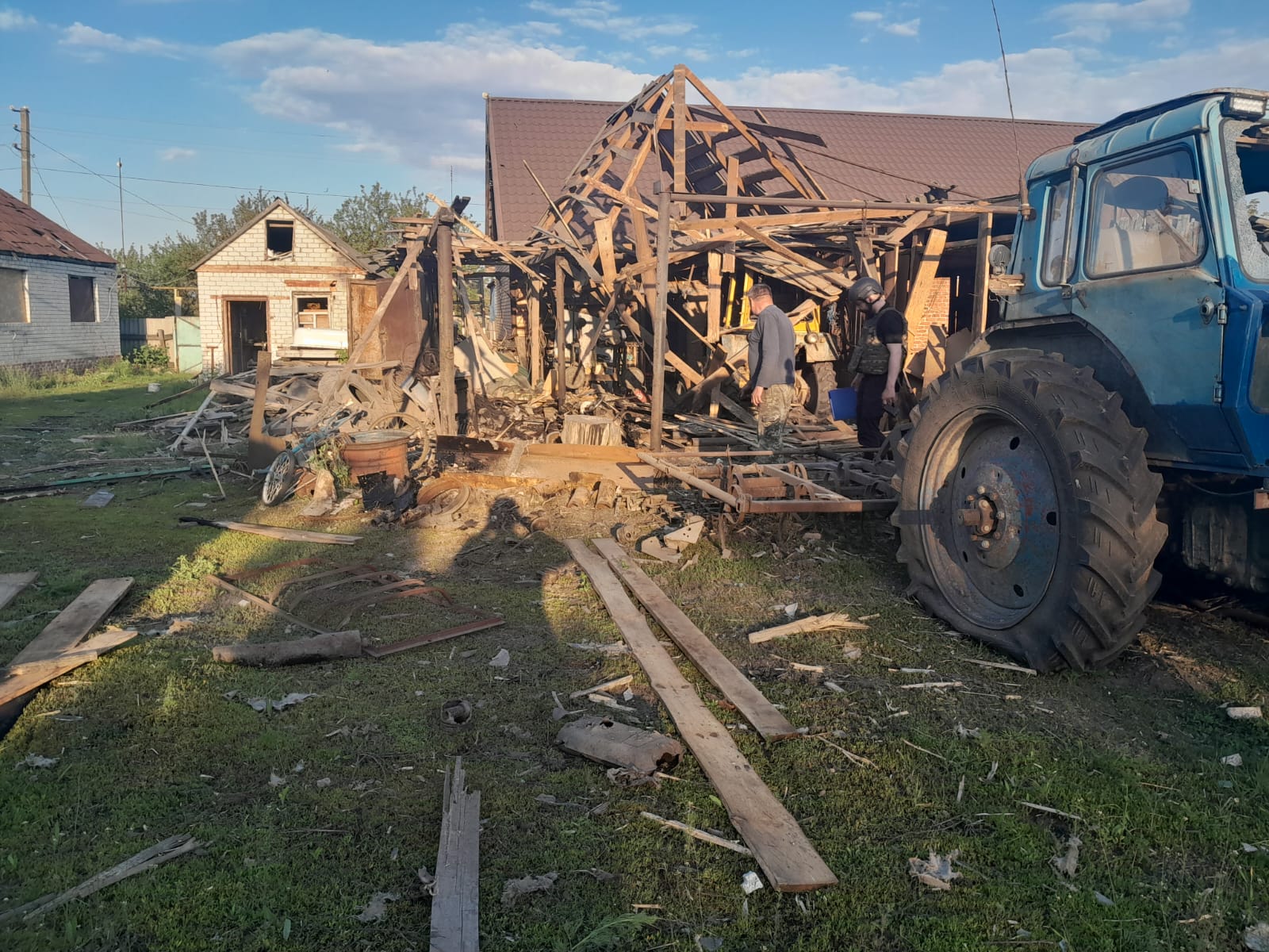 Наслідки обстрілу 14 травня. Фото: ГУНП у Харківській області