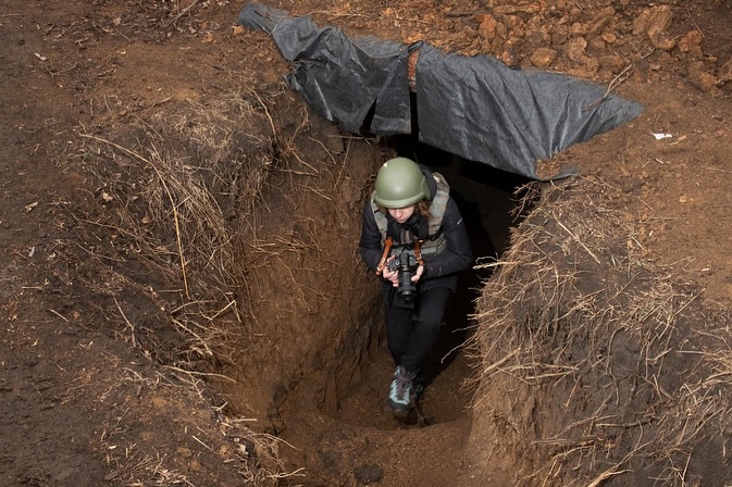 Ольга Ковальова на Донеччині, червень 2024. Фото Георгія Іванченка. Джерело фото: ukrainianphotographers.com