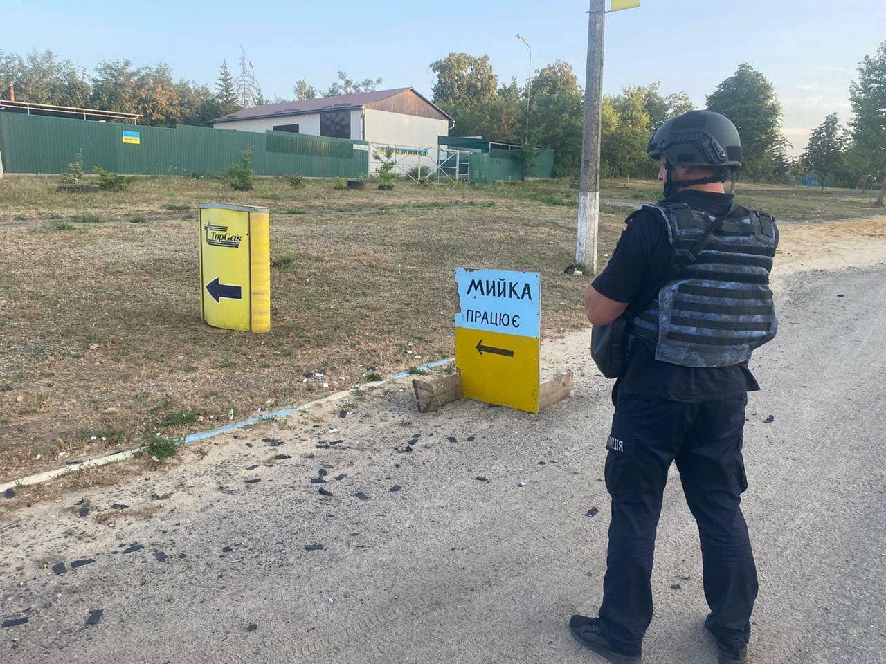 Місце удару дроном. Джерело фото: Сергій Болвінов/Facebook