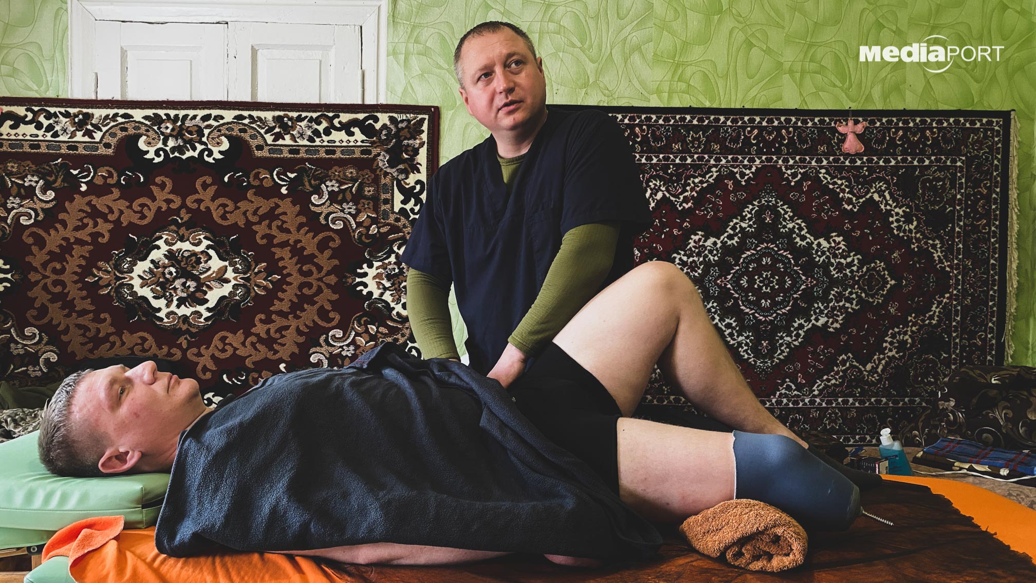 Богдану 32 роки. Під час оборони Ізюма у березні 2022 він втратив ногу