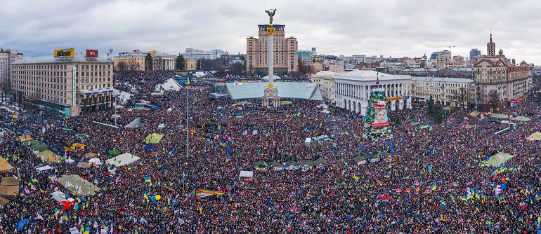 Отказ от евроинтеграции спровоцировал массовые акции протеста в Киеве и других городах Украины