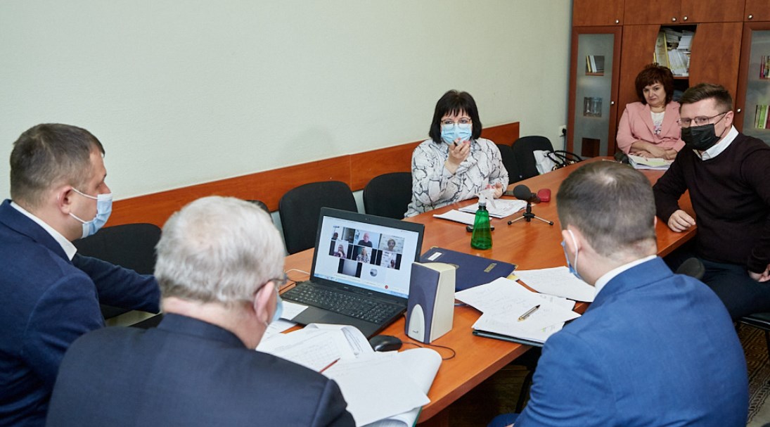 Засідання комісії. Фото: oblrada.kharkov.ua