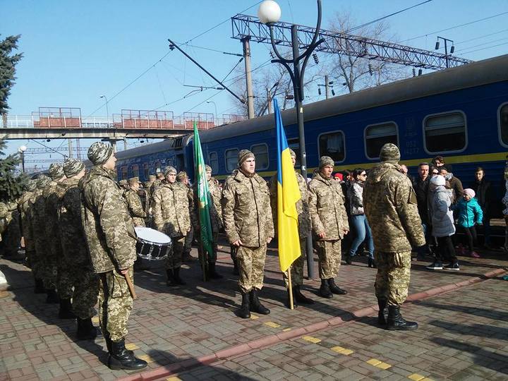 Фото: Facebook/Волонтерский агитпоезд «Трухановская сечь», Елена Иванова