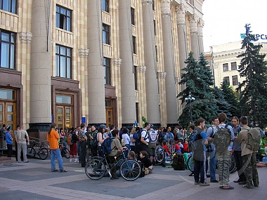 Зображення до:  Хроники противостояния в Лесопарке. Переговоры с властью теперь в новом формате