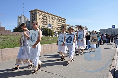 Зображення до:  В городе – греки! В Харьков и Университет вошла Философия (фоторепортаж)