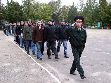 Зображення до:  Мама, не горюй. Осенний призыв в Харьковской области