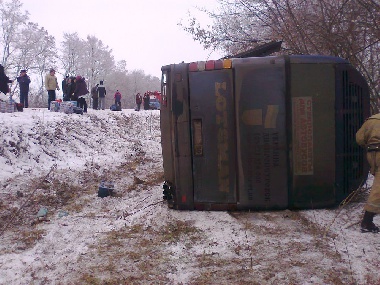 Зображення до:  ДТП с автобусом: в больнице остался один человек