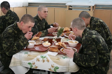 Зображення до:  Не хлебом единым. Когда военные получат горячую еду?