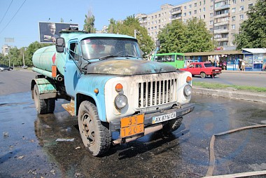 Зображення до:  На Новых домах горел бензовоз