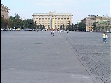 Зображення до:  В воскресенье движение транспорта в центре Харькова перекроют