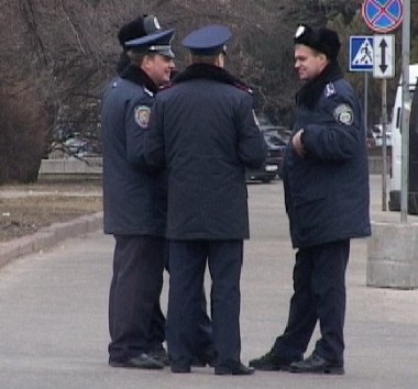 Зображення до:  Милиция не может задерживать граждан за неповиновение – КС