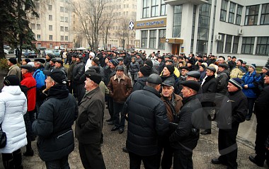 Зображення до:  Палатку украли, акцию запретили