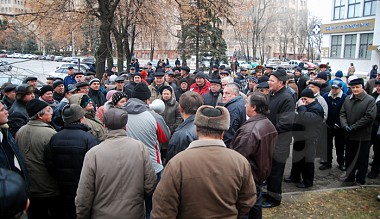 Зображення до:  Чернобыльские протесты в Харькове. Тайм-аут