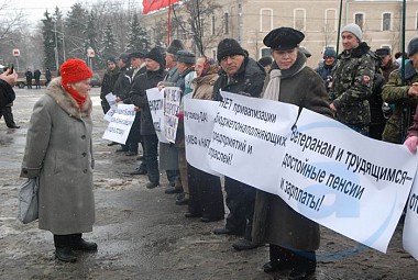 Зображення до:  Два митинга ветеранов: запрещённый и незапрещённый