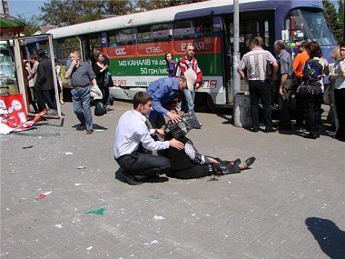 Зображення до:  Число пострадавших в результате взрывов в Днепропетровске увеличилось до 29 человек