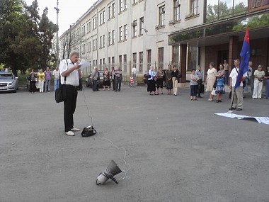 Зображення до:  «Шевченковцы» продолжают протест