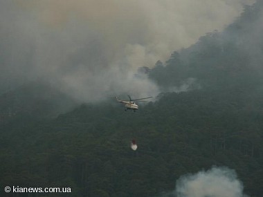 Зображення до:  Пожар в горах над Ялтой: локализован, но не потушен