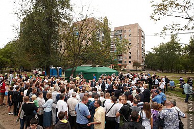 Зображення до:  Диагноз пострадавших при взрыве: ушибы и перелом позвоночника