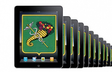 Article iPad им в руки