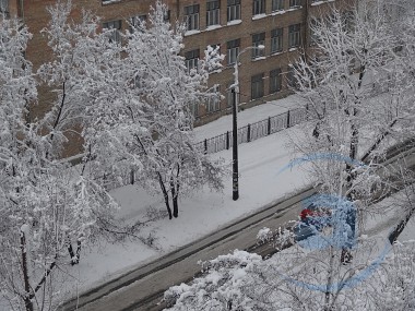 Зображення до:  Киев в снегу. Объявлена чрезвычайная ситуация