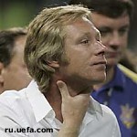Article Новый тренер национальной сборной по футболу