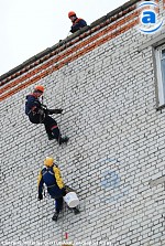 Зображення до:  Как стать верхолазом и водолазом? (фоторепортаж)