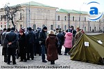 Зображення до:  Голодающие машинисты с площади Свободы попали в больницу (обновлено)