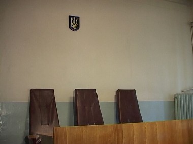 Article Четырех харьковчан будут судить за 26 краж и грабежей