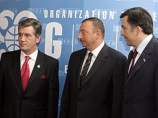 Article Президенты пяти стран подписали Батумскую декларацию