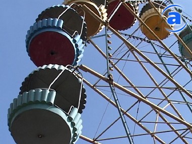 Article В Швеции рухнула карусель. Пострадали 40 человек