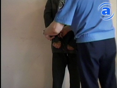 Article Милиция задержала мужчину, которого подозревают в ограблении ювелирного магазина