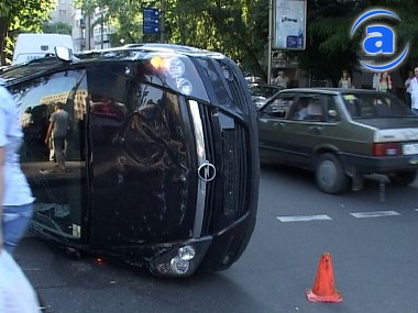 Зображення до:  Подробности дорожной аварии на перекрестке проспектов Ленина и Правды