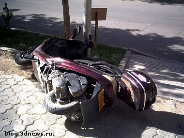 Article Водитель мопеда сбил неизвестного мужчину на улице 23 Августа