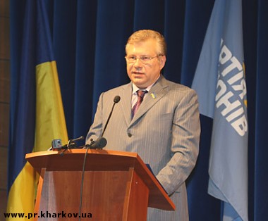 Article На выездную сессию облсовета в Лозовой Салыгин пригласил лидера ПР