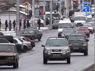 Зображення до:  Из-за аварии на Полтавском Шляхе пробка