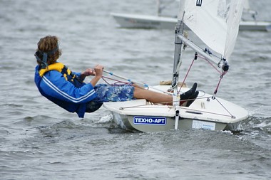 Зображення до:  На Печенежском водохранилище прошла первая регата MITSUBISHI LASER CUP