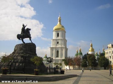 Зображення до:  На выходных в киевском метро еще можно проехать по старой цене