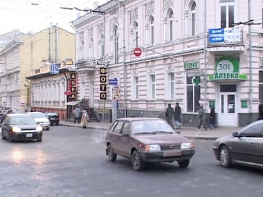 Зображення до:  С нового года владельцев автомобилей ждет новый Порядок прохождения техосмотра в ГАИ