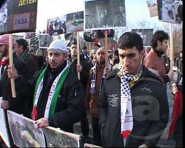 Зображення до:  В Харькове палестинцы вышли на акцию протеста. Дети и взрослые – против агрессии Израиля