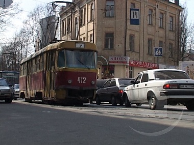 Зображення до:  Движение по Пушкинской закрывается