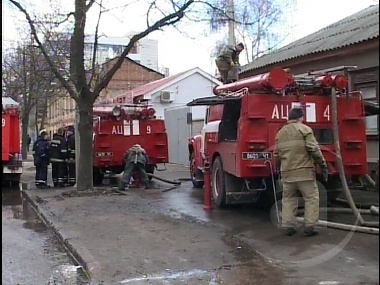 Зображення до:  Восемь сараев сгорело в Ленинском районе