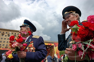 Зображення до:  Харьков отмечает День Победы. Программа торжеств