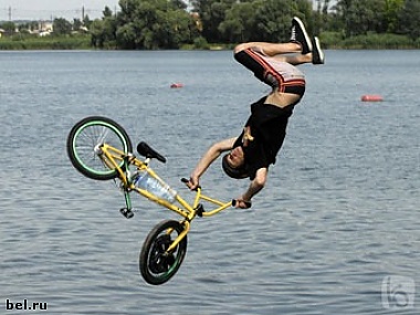 Зображення до:  Харьковчанин поставил рекорд  турнира Fun Jumping-2009 в Белгороде