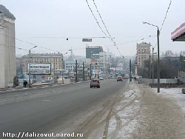 Зображення до:  «Стилистику – сохранить!». Мост на въезде на Холодную гору отремонтируют