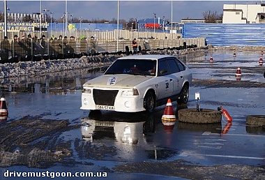 Зображення до:  Автослалом в Харькове. Приглашаются студенты и Татьяны