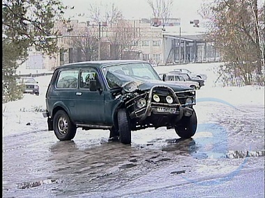 Зображення до:  Авария в Харьковской районе. Погибла женщина, три человека в больнице