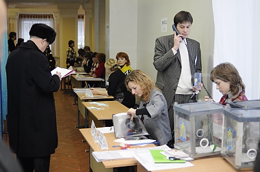 Зображення до:  Все участки в Харьковской области открылись вовремя