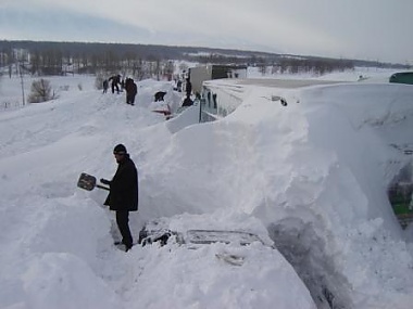 Зображення до:  На пути в Россию. Приключения «Икаруса» в заснеженной Харьковской области